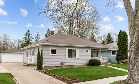 1218 W Glendale Ave, Appleton, WI 54914
