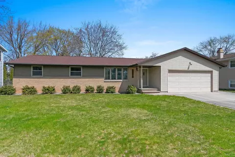 1774 Susan Ln, Green Bay, WI 54303