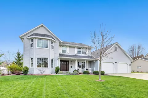 1331 Finch Ln, Green Bay, WI 54313