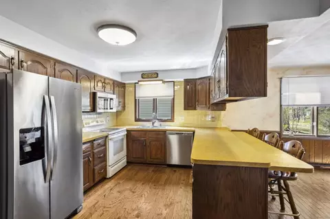 Kitchen - 2811 S Carpenter St, Appleton, WI 54915 photo 1 of 2