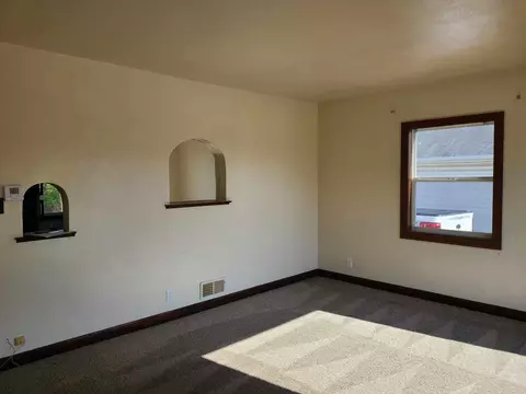 1818 N Richmond St, Appleton, WI 54911 photo 2
