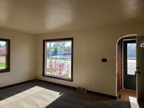 1818 N Richmond St, Appleton, WI 54911 photo 3
