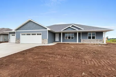 4595 Paul Ln, Green Bay, WI 54313