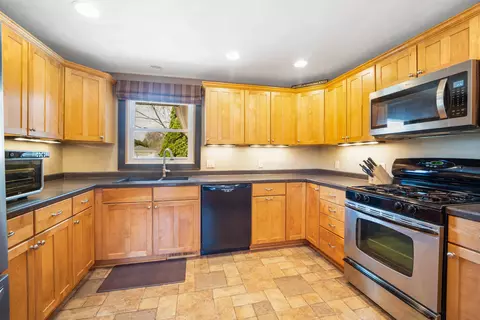 Kitchen - 2611 E Bona Ave, Appleton, WI 54915 photo 2 of 4