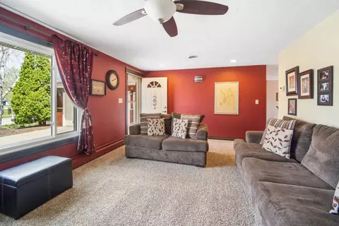 Living - 2611 E Bona Ave, Appleton, WI 54915 photo 3 of 6