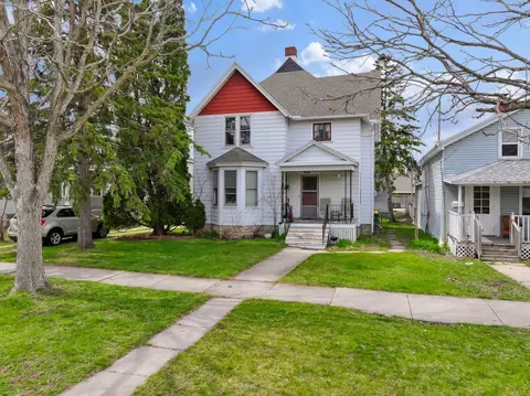318 S Quincy St, Green Bay, WI 54301