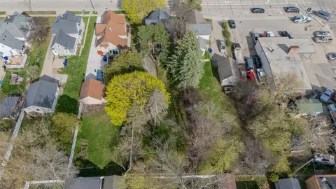 View/Area - 1319 N Oneida St, Appleton, WI 54911 photo 3 of 6