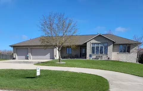 4857 Caledonia Dr, New Franken, WI 54229
