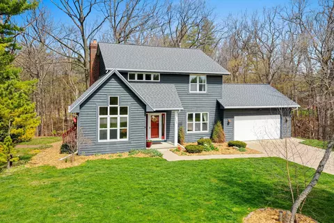 2268 Old Plank Rd, De Pere, WI 54115