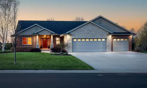 w6954 Rockdale Lane, Greenville, WI 54942