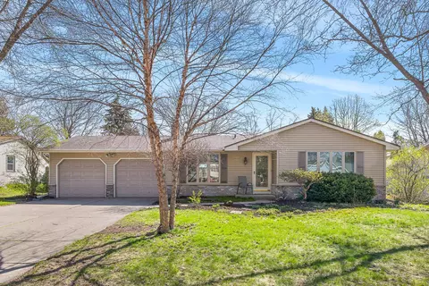 863 Venus Dr, Green Bay, WI 54311