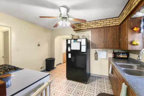 126 E Pine St, Denmark, WI 54208 photo 9