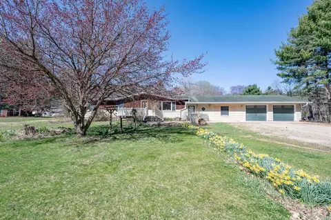 n4975 Pine Lane, Shawano, WI 54166