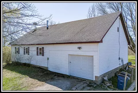 w9413 Schweitzer Road, New London, WI 54961