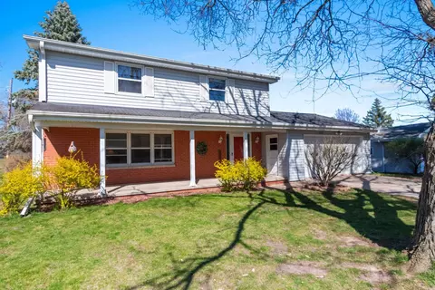 337 Custer Ct, Green Bay, WI 54301