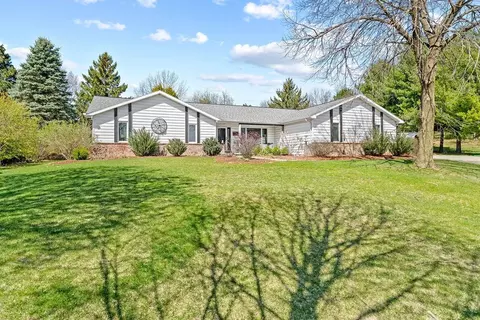 8355 Pheasant Run Trl, Larsen, WI 54947