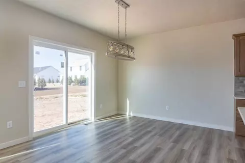 Dining - W5541 Tonys Way, Appleton, WI 54915 photo 2 of 3