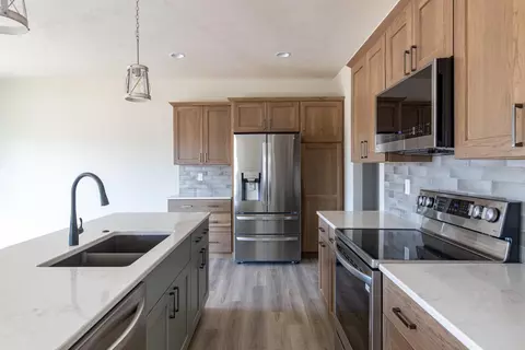 Kitchen - W5541 Tonys Way, Appleton, WI 54915 photo 2 of 4