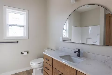 Bath - W5541 Tonys Way, Appleton, WI 54915 photo 3 of 4