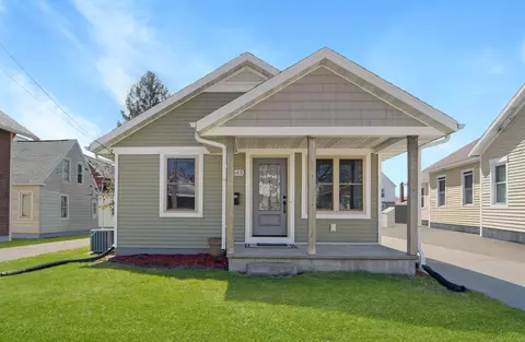 543 School Ave, Oshkosh, WI 54901
