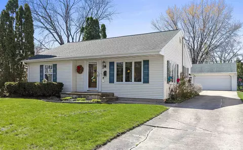460 Wilcox Ct, De Pere, WI 54115
