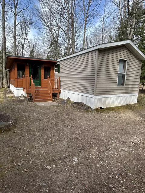 w9499 Butternut Road, Dunbar, WI 54119