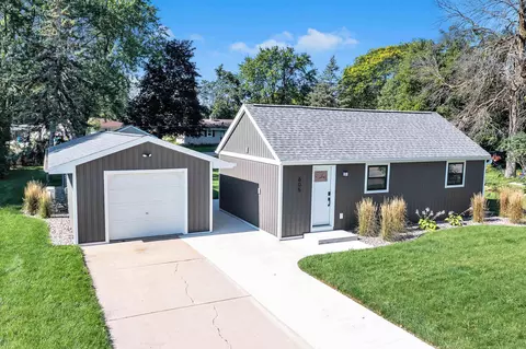 605 Morris Ave, Green Bay, WI 54304