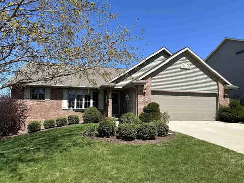 2673 Van Beek Rd, Green Bay, WI 54311