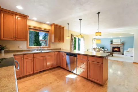 4511 N Watershed Way, Appleton, WI 54913 photo 11
