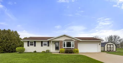 212 W National Ave, Brillion, WI 54110