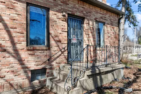 1711 N Mason St, Appleton, WI 54914 photo 2