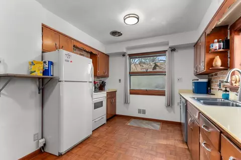 1711 N Mason St, Appleton, WI 54914 photo 7