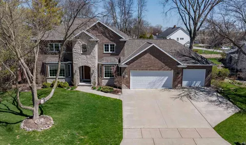 224 Colleen Ln, De Pere, WI 54115