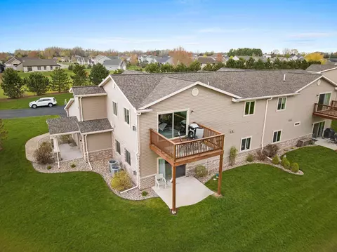 View/Area - 1062 W Willis Way, Appleton, WI 54913 photo 3 of 11