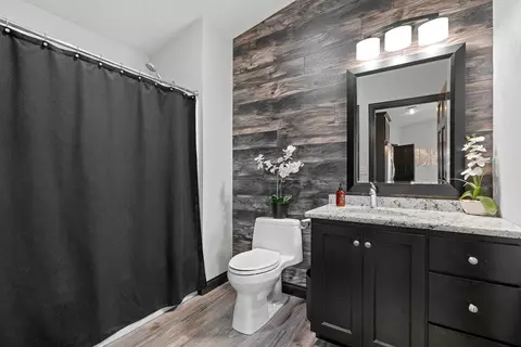 Bath - 1062 W Willis Way, Appleton, WI 54913 photo 2 of 2