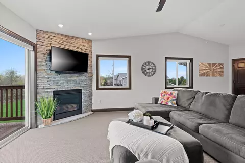 Living - 1062 W Willis Way, Appleton, WI 54913 photo 2 of 3