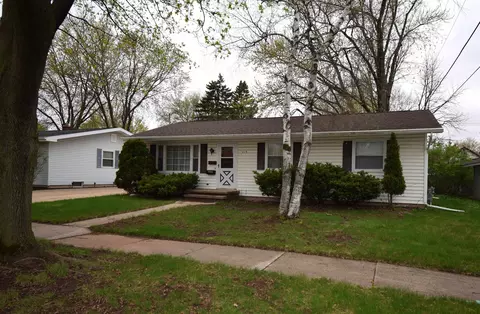 419 S Arlington St, Appleton, WI 54915