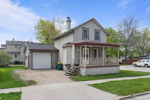 402 Thomas St, Fond Du Lac, WI 54935
