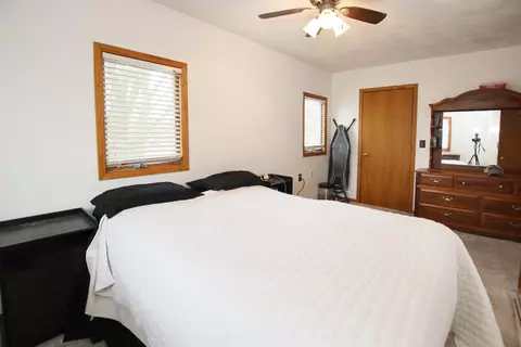 Bedroom - 1613 W Lawrence St, Appleton, WI 54914 photo 3 of 6