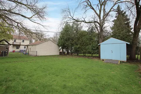 Exterior - 1613 W Lawrence St, Appleton, WI 54914 photo 5 of 8