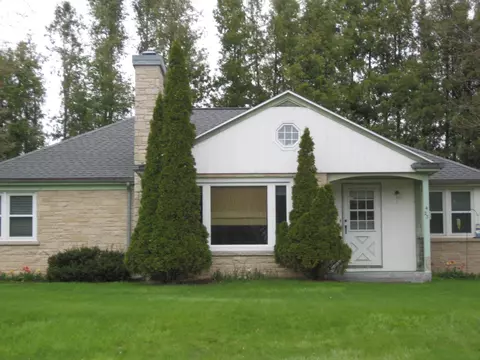 423 E Green Bay St, Bonduel, WI 54107
