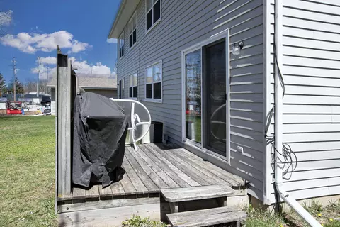 2731 S Wheatfield Dr, Appleton, WI 54915 photo 4
