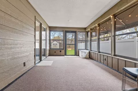 2010 W Roberts Ave, Appleton, WI 54914 photo 16