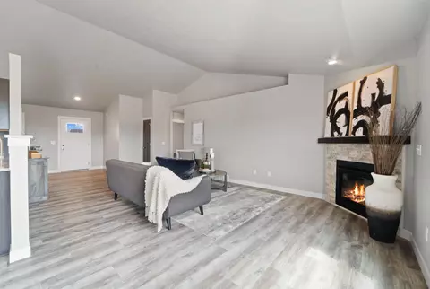 Living - 3305 E Rubyred Dr, Appleton, WI 54913 photo 1 of 2