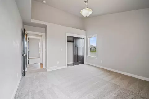 Bedroom - 3305 E Rubyred Dr, Appleton, WI 54913 photo 5 of 8