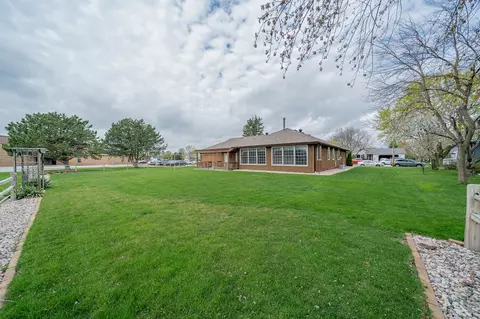2211 W Capitol Dr, Appleton, WI 54914 photo 30