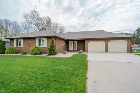2211 W Capitol Dr, Appleton, WI 54914