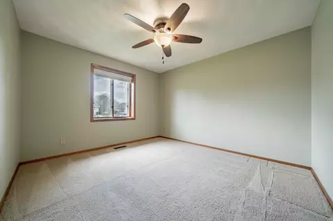 2211 W Capitol Dr, Appleton, WI 54914 photo 15