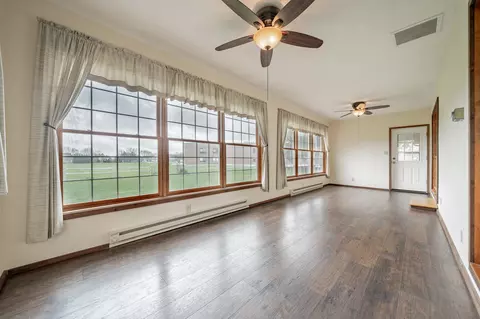 2211 W Capitol Dr, Appleton, WI 54914 photo 6