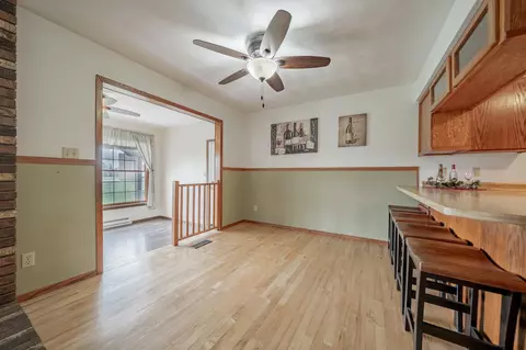 2211 W Capitol Dr, Appleton, WI 54914 photo 13